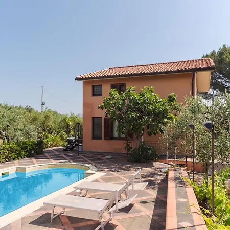 Villa Il Baglio Dell'etna By Wonderful Italy Linguaglossa